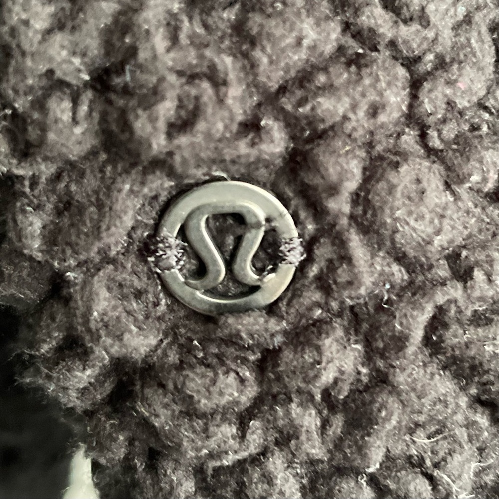 LULULEMON Oh So Sherpa Black Half Zip Hoodie - Picture 12 of 15